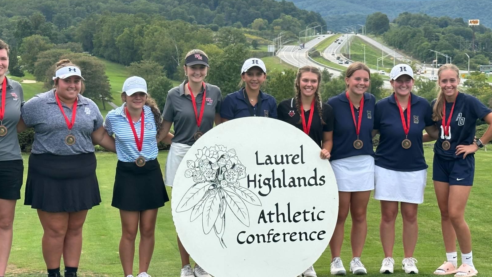 LHAC Girls Golf Team Champions - Content Image for hollidaysburgareashs_bigteams_26317