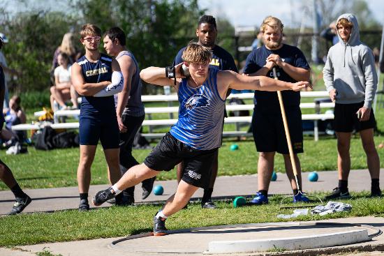 1716990677_DSC08261-2.jpg - Image for Andre Neumann breaks school record in shot put on way to becoming Oakland County Champion