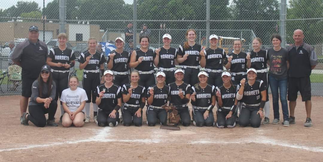 1720540106_FB_IMG_1720537762795.jpg - Image for Softball Earns First Regional Title Since 1997