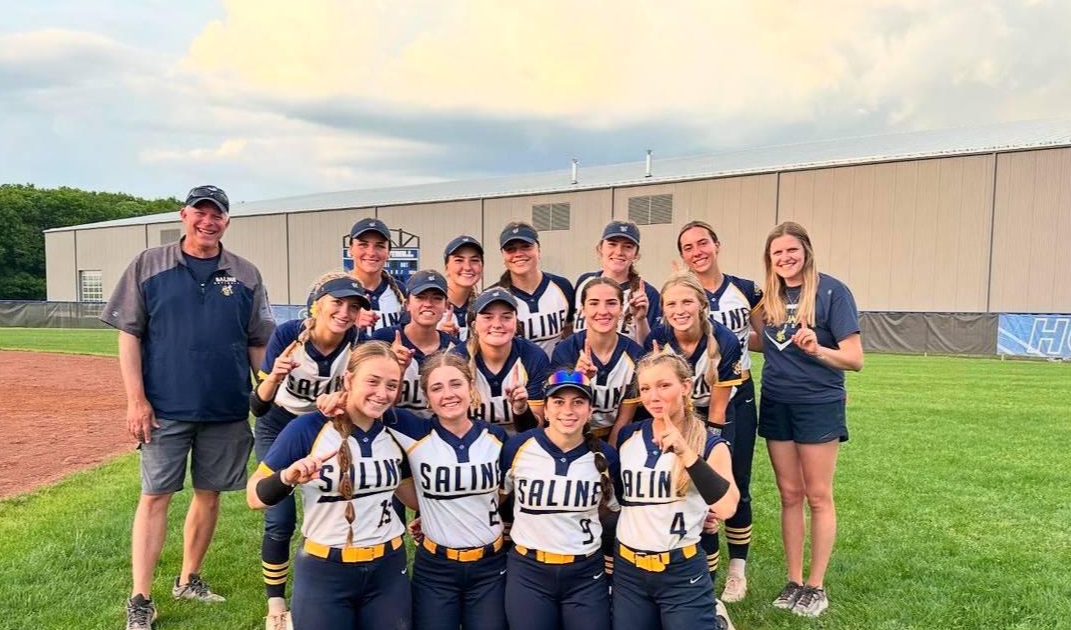 Softball - SEC Red Champs! - Content Image for salinehighschool_bigteams_17915